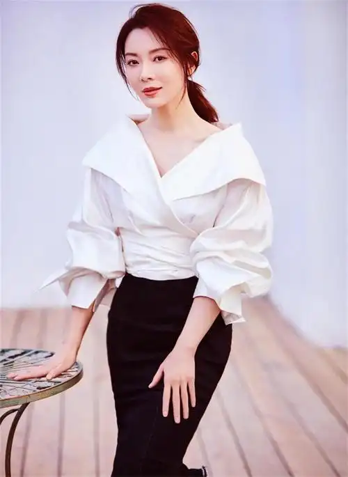 回顾演员陈数34岁嫁2婚男一生不要自己的孩子当后妈也幸福