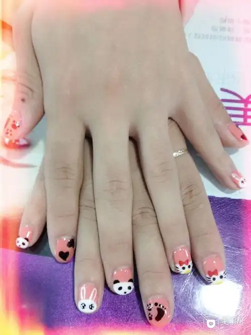 方圆形可爱手绘粉白黑各种可爱图案…美甲图片
