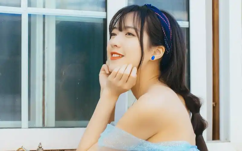 小清新唯美高清桌面壁纸高清大图预览1920x1080_美女壁纸下载_美桌网