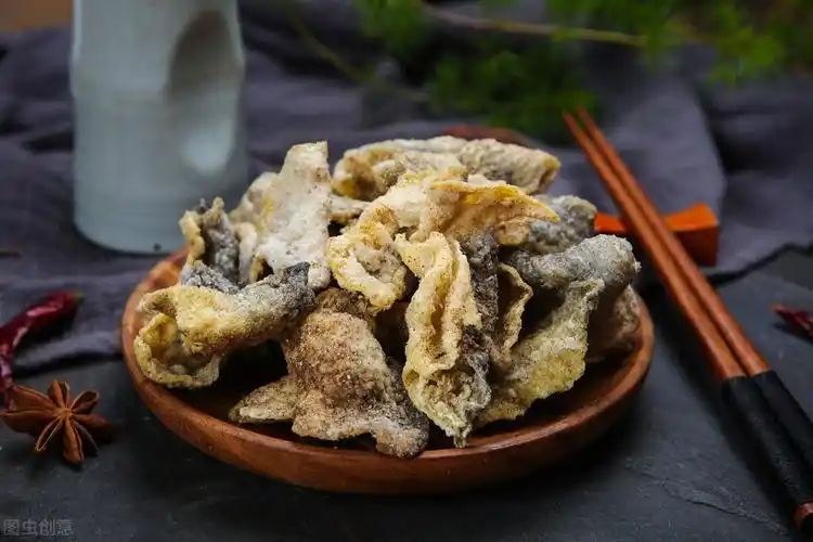 网红香脆炸鱼皮|刷剧下酒硬核零食,咔嚓脆,薯片都不想吃了!