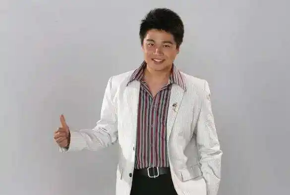 沈涛瘦了多少斤怎么瘦下来的浙江卫视沈涛个人资料照片流出