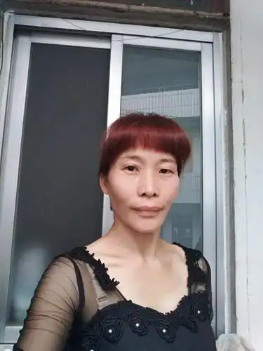 42岁离异女征婚照片(id:97823300)_广东阳江征婚交友_珍爱网