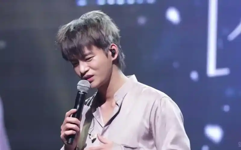 徐仁国| 他来了 蛊王带着all for you来啦_哔哩哔哩_bilibili