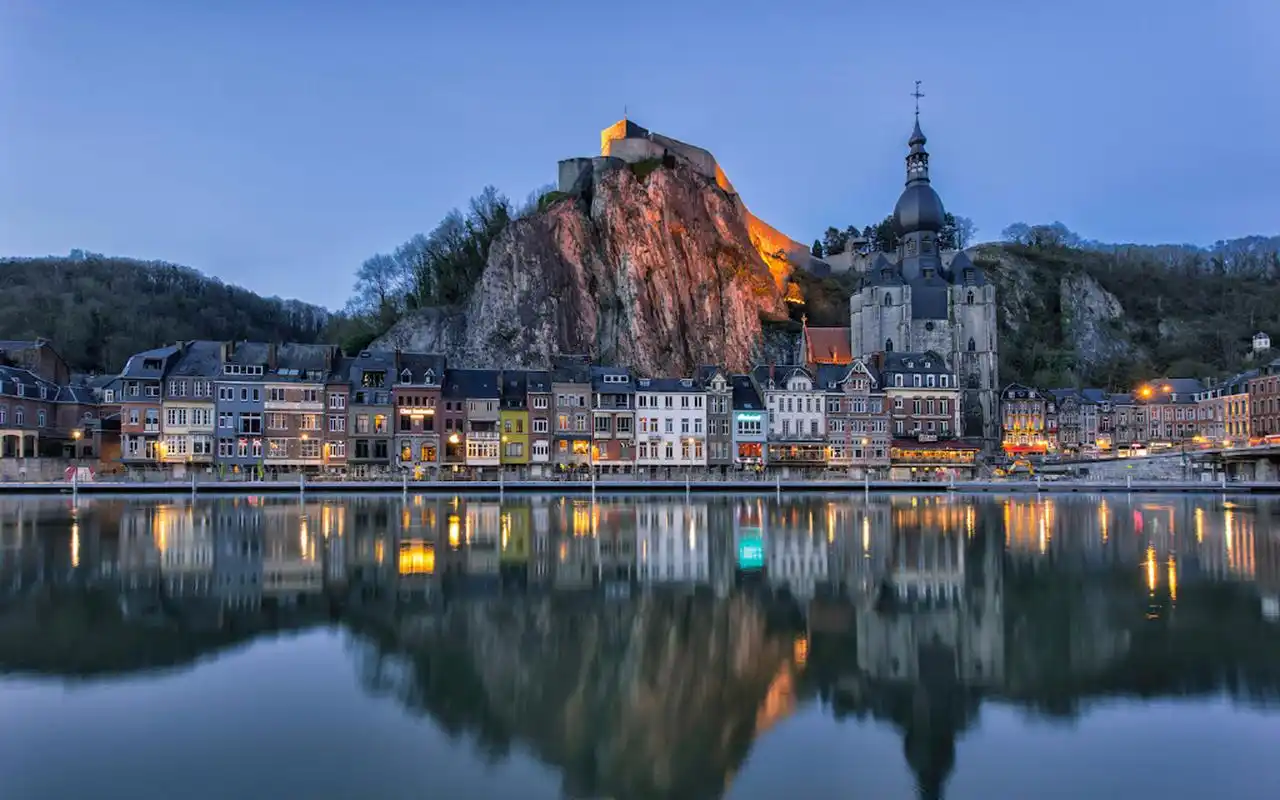 欧洲小镇英伦风建筑图片桌面壁纸_风景壁纸_壁纸下载_美桌网