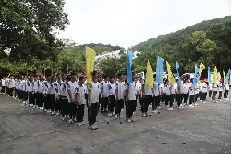 广园中学初三级学生拓展培训活动