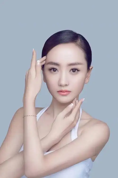 42岁杨蓉,皮肤细腻,4个方法简单易操作