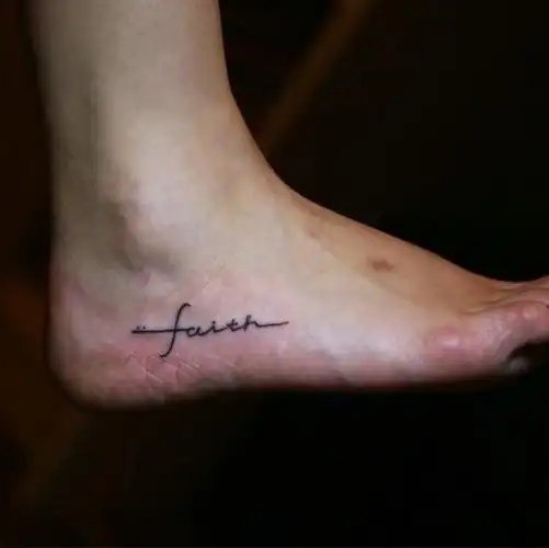 脚上英文_纹身图案手稿图片_张赏月的纹身作品集