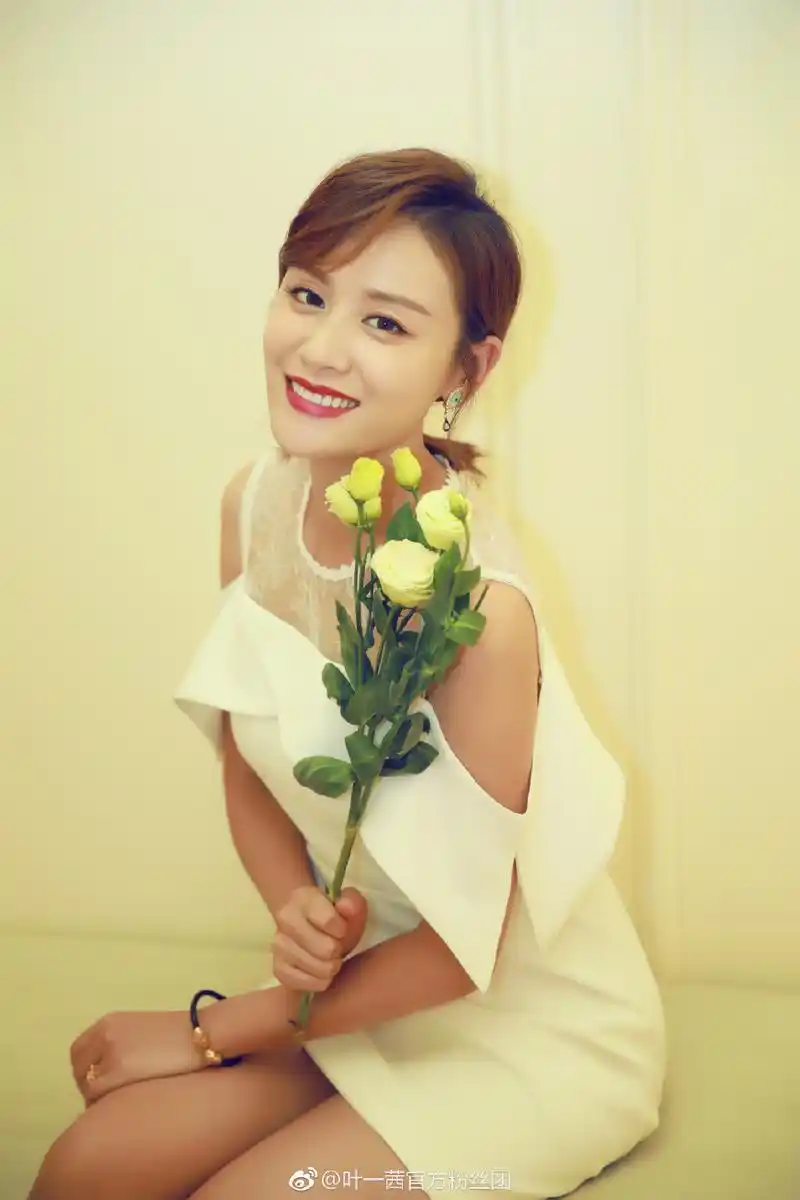 被叶一茜的发型惊艳到了仅一款蜈蚣辫少女感十足网友美腻了