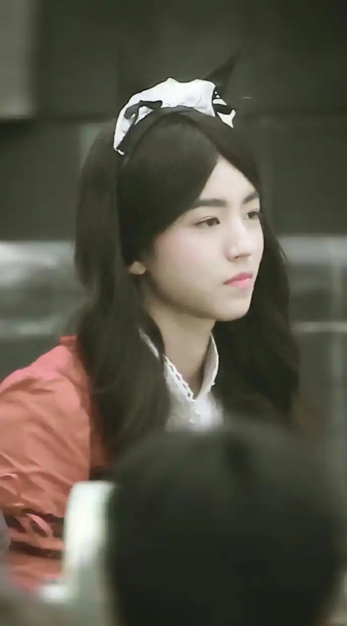 王俊凯男扮女装,令众人移不开眼睛