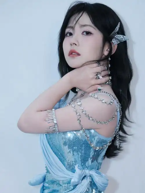 赖美云逐龙舞台太拽了##赖美云双舞台又萌又拽