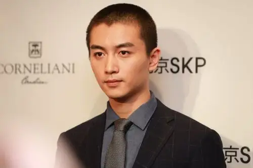 雅痞型男?陈晓还有更多身份