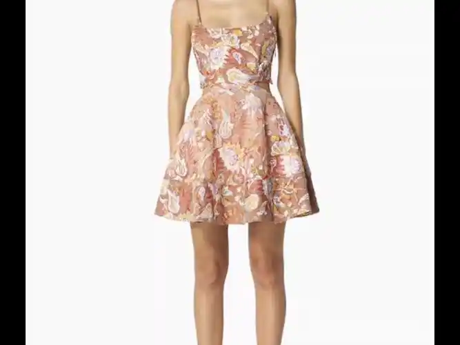 elliatt漂亮衣服才会有故事1