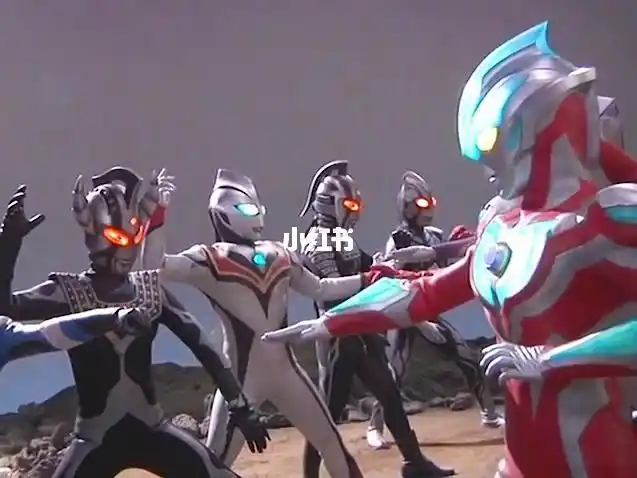 小光个头好高  #奥特曼   #拍摄花絮   #奥特曼花絮   #银河奥特曼