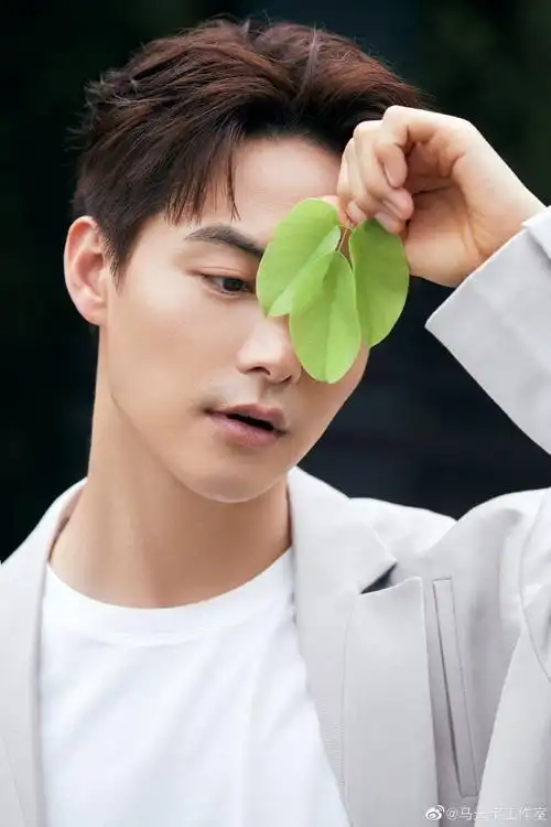 马天宇说让纪录片带着我的眼睛出去走走吧##马天宇晒在岁月中远行