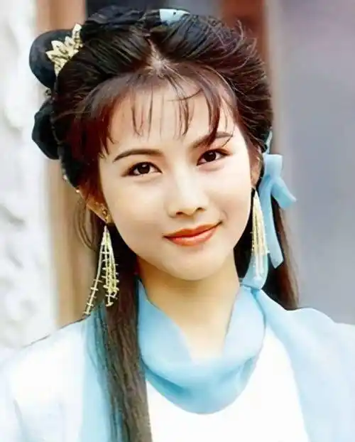 一组老照片告诉你,蔡少芬年轻时有多美?_美颜_盛世_孟如忆