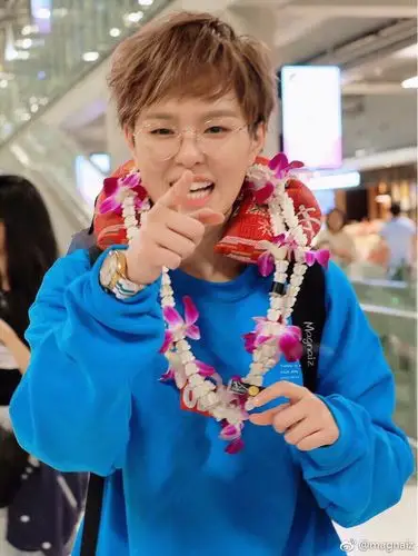 sunnee杨芸晴原图自新浪微博@magnaiz 2019/02/11|创造营2019|机场照