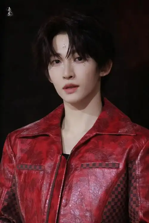 gq明星工作室出图##刘宇红衣古风扮相