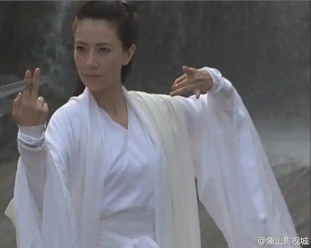 最后是前几年客串新版《天龙八部》的李碧云