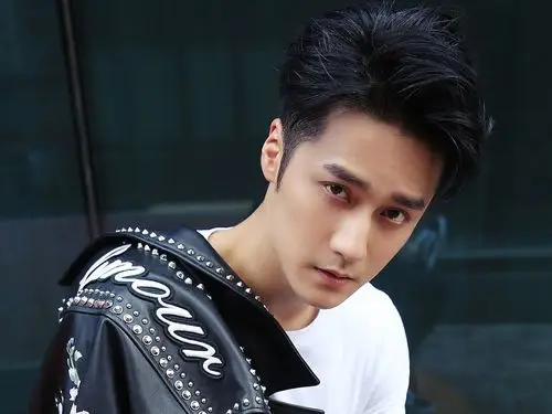 蒋劲夫满腿纹身金耳环,阳光少年从此不复存在?