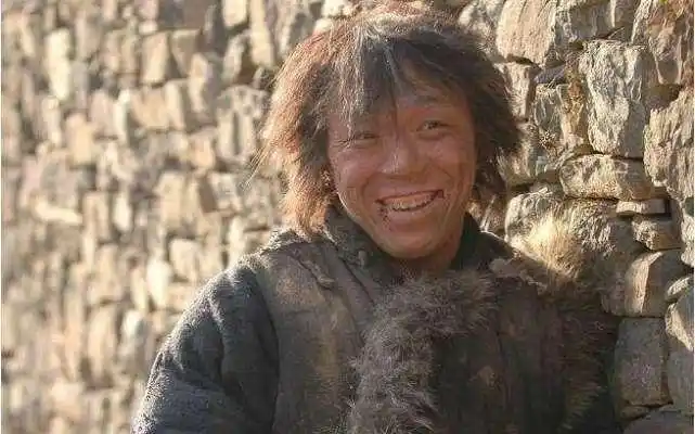 黄渤女儿照片曝光刘烨暗讽黄渤女儿丑黄渤用9个字完美回