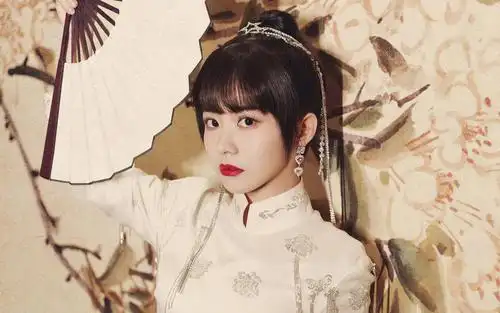 赖美云水墨古风优雅气质写真_明星电脑壁纸-壁纸族