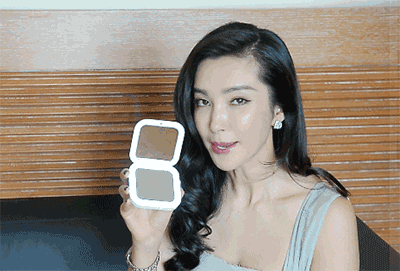 李冰冰女神镜子迷人gif动图_动态图_表情包下载_soogif