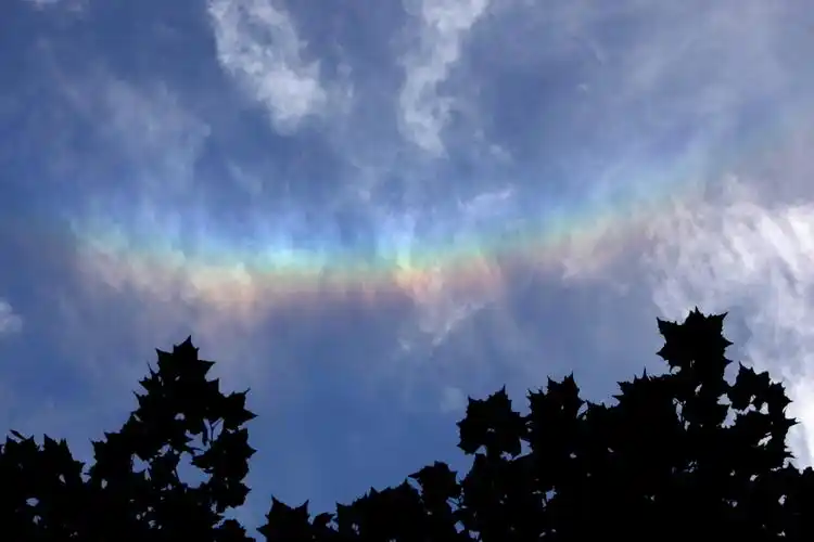 石家庄现七彩祥云景象壮观