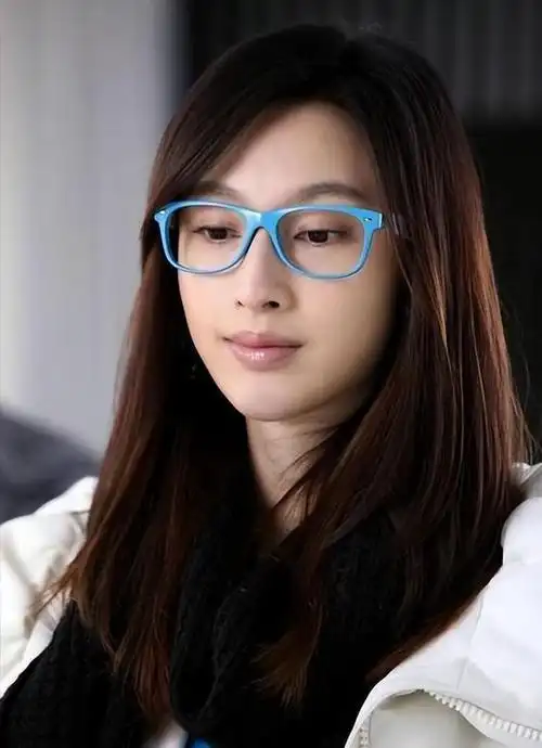 恋富二代,玩跨国恋,多段感情无疾而终,张俪被称"渣男吸铁石"