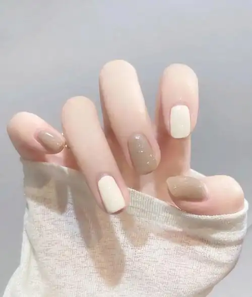 秋冬单色跳色美甲