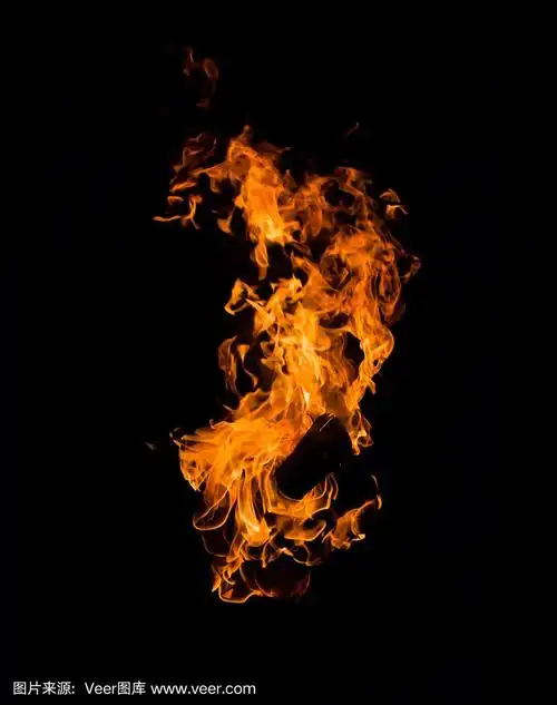火焰在黑色背景上燃烧