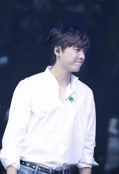 李易峰1987生日会 20170501 白衬衫