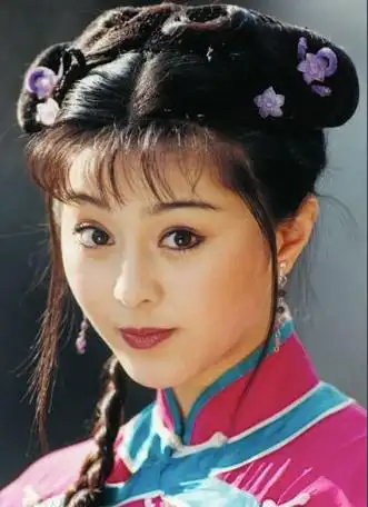 38岁范冰冰近照曝光,扎麻花辫跳舞少女感十足,不输早年颜值巅峰