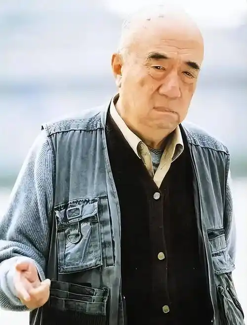 著名演员李丁:去世11年后儿子又不幸离世,遗孀的选择令人泪目_九霄