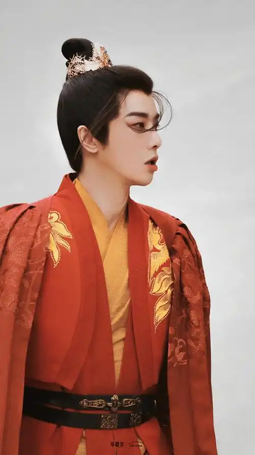 萌探探探案路透引关注,华晨宇造型百变气质拿捏,网友大喊我可以