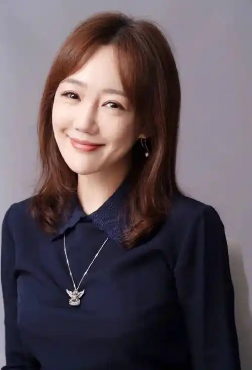 45岁薛佳凝近照曝光!