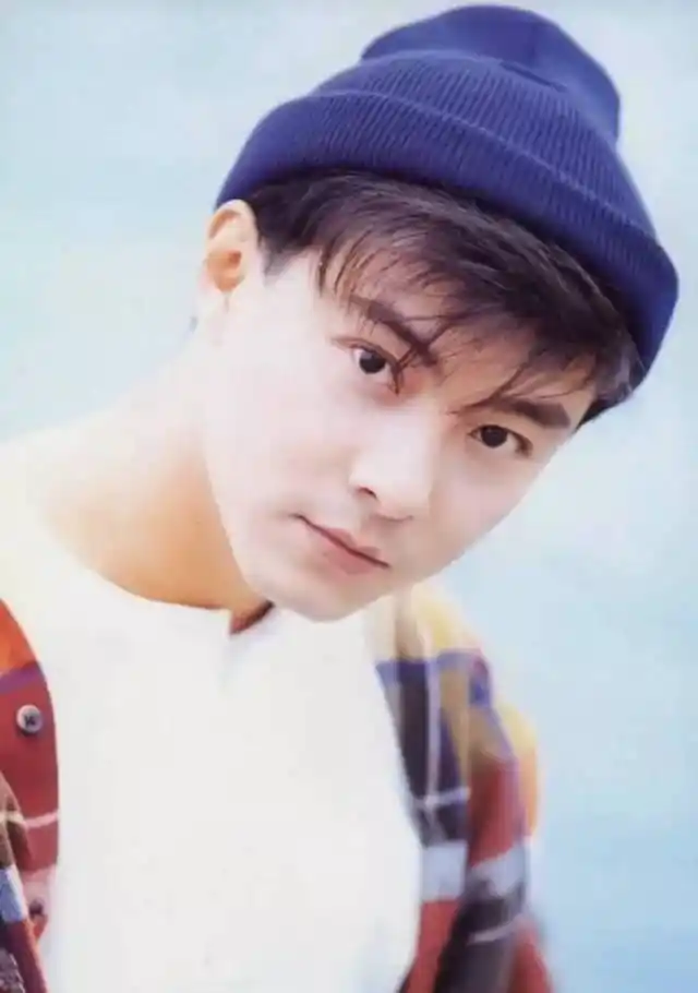 张卫健的头发很漂亮也不差,为什么选择剃光头?