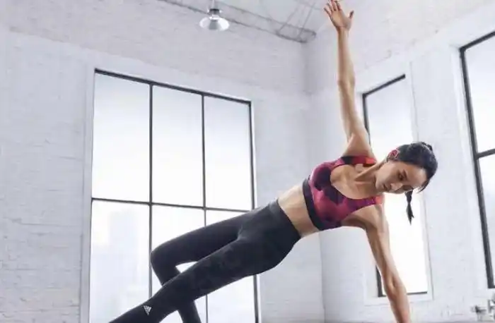 张钧甯健身39岁张钧甯身材依旧