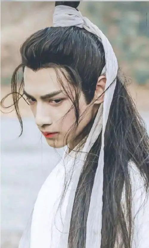 罗云熙《香蜜沉沉烬如霜》剧照