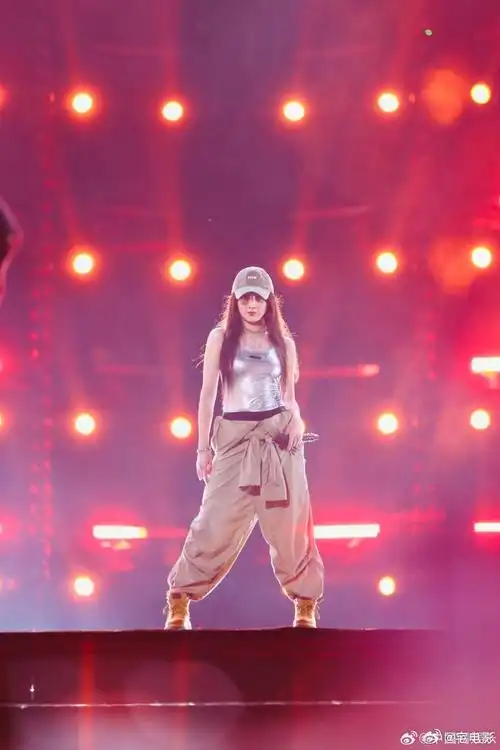 孟佳姚琛两代jyp同台热舞##孟佳姚琛跳舞荷尔蒙