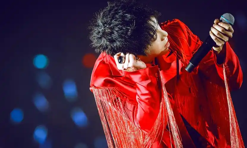 华晨宇2017火星演唱会完美谢幕 群星好友捧场助阵万人齐嗨