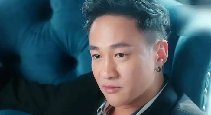 何润东帅气出演《彼岸花》惹关注,想重返颜值巅峰,瘦下来很重要_体重