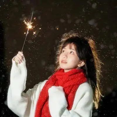 调皮可爱小丫头图片-女生头像 - 壁纸家