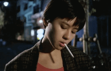 短发卷发港风女星抽烟图(已用搜索)