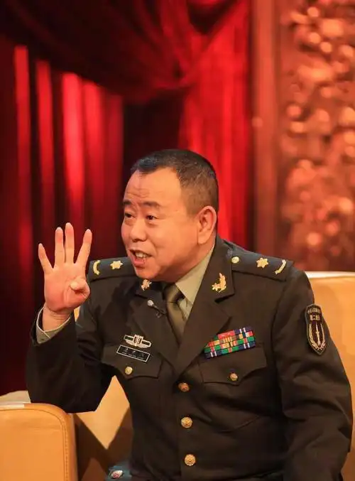 没想到潘长江的军衔那么高韩红和黄宏的军衔更是不得了太震惊