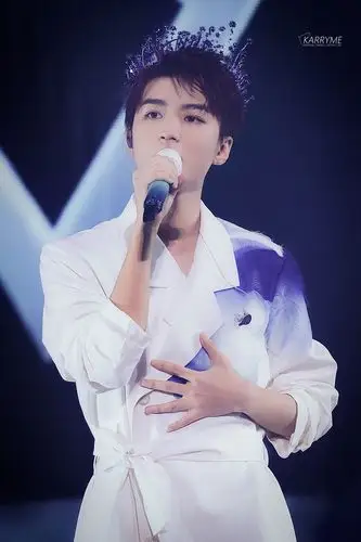 2019王俊凯无边界演唱会 cr.karryme_王俊凯个站