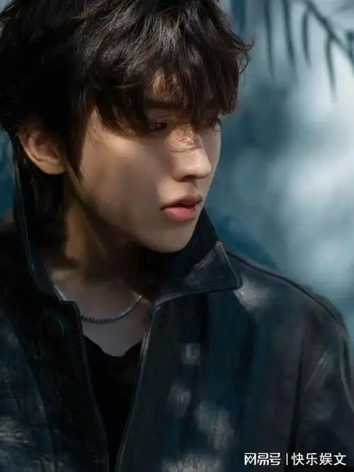 蔡徐坤回国后发福认不出人生低谷叫人唏嘘网友或许对他太苛刻