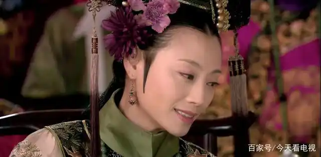 甄嬛传:端妃对华妃仇深似海,她为何不投靠宜修而选择等待甄嬛?