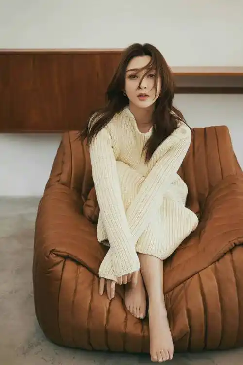 已过40岁的殷桃被粉丝称为冻龄身材她又是如何做到的呢