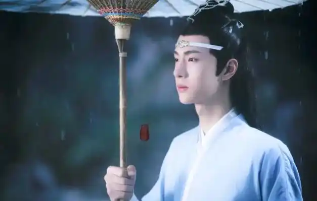 不要再替王一博感到遗憾了,事实上,他已走上男演员的另一条大道|肖战