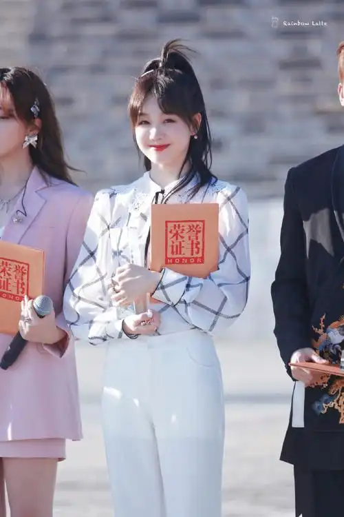 胡彦斌赖美云徐梦洁张紫宁合唱